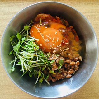 タレなし納豆で作る！ビビンバ風納豆キムチご飯